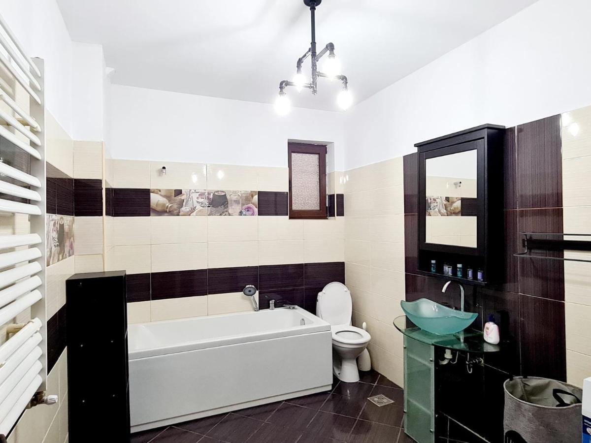 R.O.S.E. Apartment Constanta Exterior photo